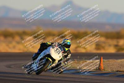 media/Jan-21-2023-CVMA (Sat) [[b9eef8ba1f]]/Race 13 500 Supersport-350 Supersport/